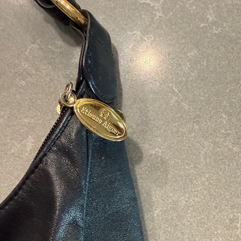 Etienne Aigner Black Leather Shoulder Bag - Picture 2 of 10